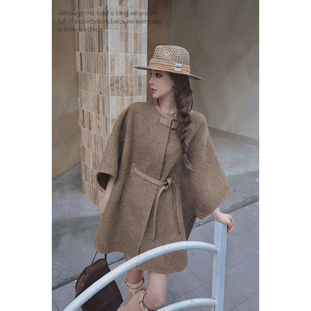 【D.Limit design】慵懒设计款斗篷毛呢外套Q--OB1235