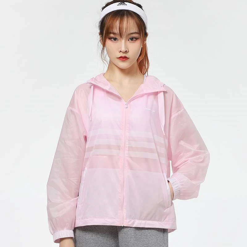 正品Adidas/阿迪达斯女子宽松防晒衣运动休闲连帽夹克外套 GP5471