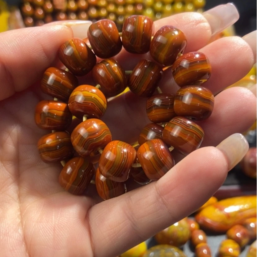 【闪购商品】玛瑙/玉髓手串未镶嵌月**姐