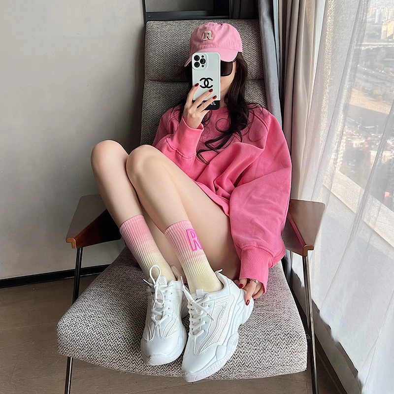 简约女春季中筒袜纯棉无骨袜长袜网红高腰女生柔软舒适四季
