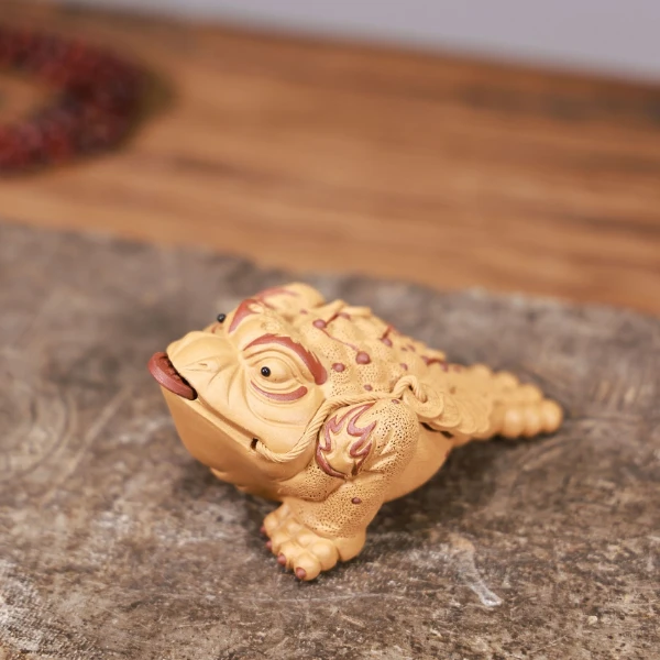 宜兴紫砂雕塑段泥茶宠三足金蟾