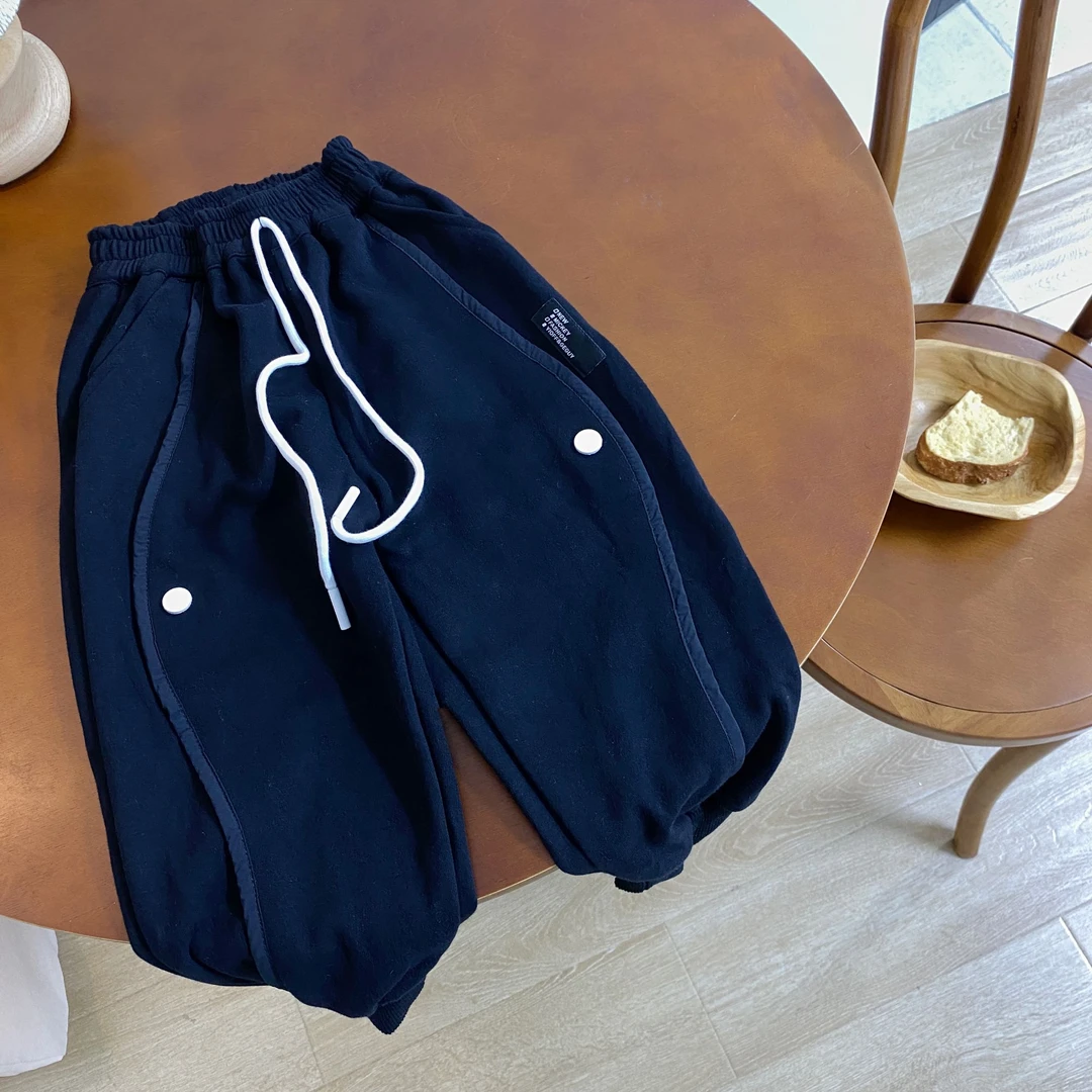 1570时尚潮流百搭洋气流行春秋男女童黑色卫裤