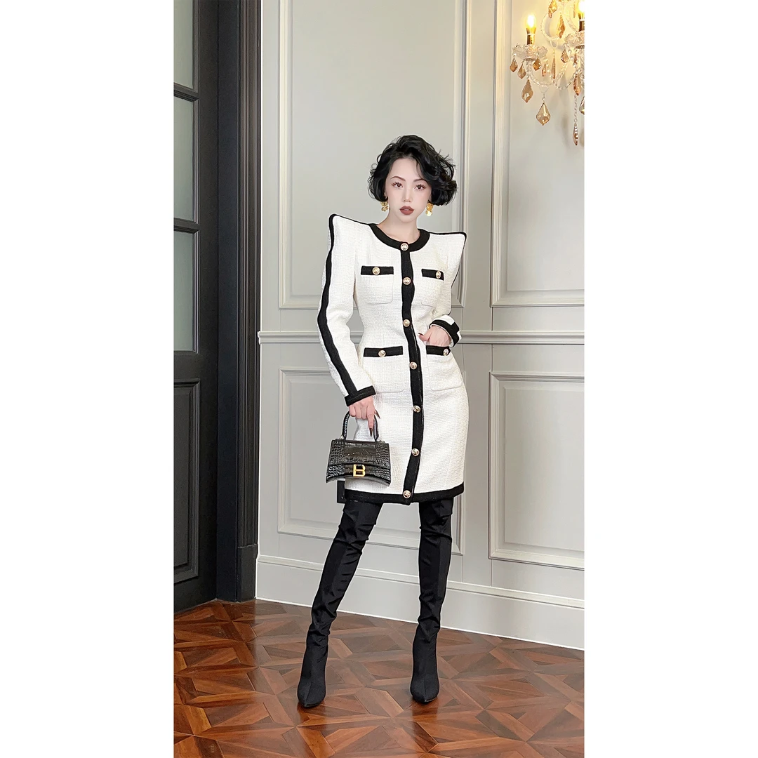 LYXJ【摩登杂志】秋冬小香风宝塔肩外套10512