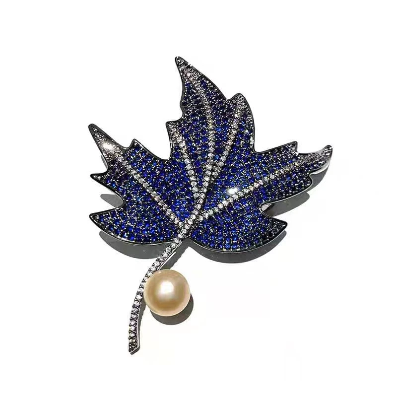铜合金合成锆石胸针 满钻超美波特兰枫叶胸针精致轻奢金枝玉叶