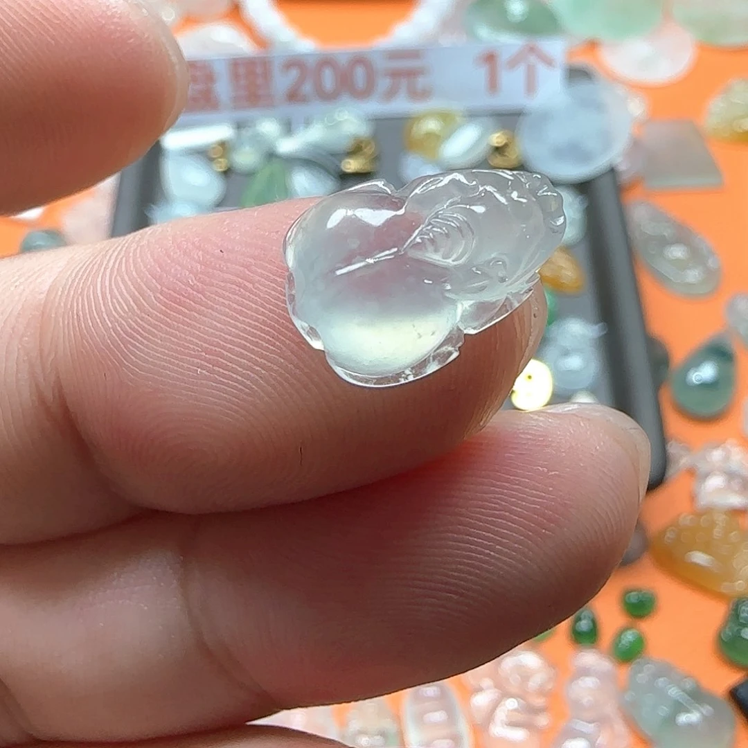 定制翡翠未镶嵌翡翠