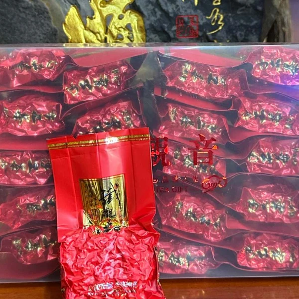 《浓香型铁观音》入口既回甘，香气足，留香久，耐冲泡，耐喝，海拔高，好