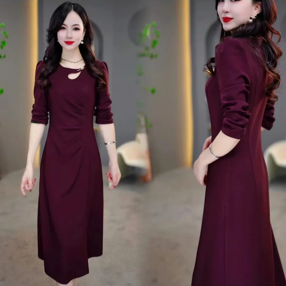 2024秋季新款气质褶皱设计时尚拼接减龄收腰显瘦女装连衣裙