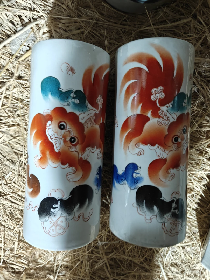 【闪购商品】陶瓷摆件狮子帽桶一对