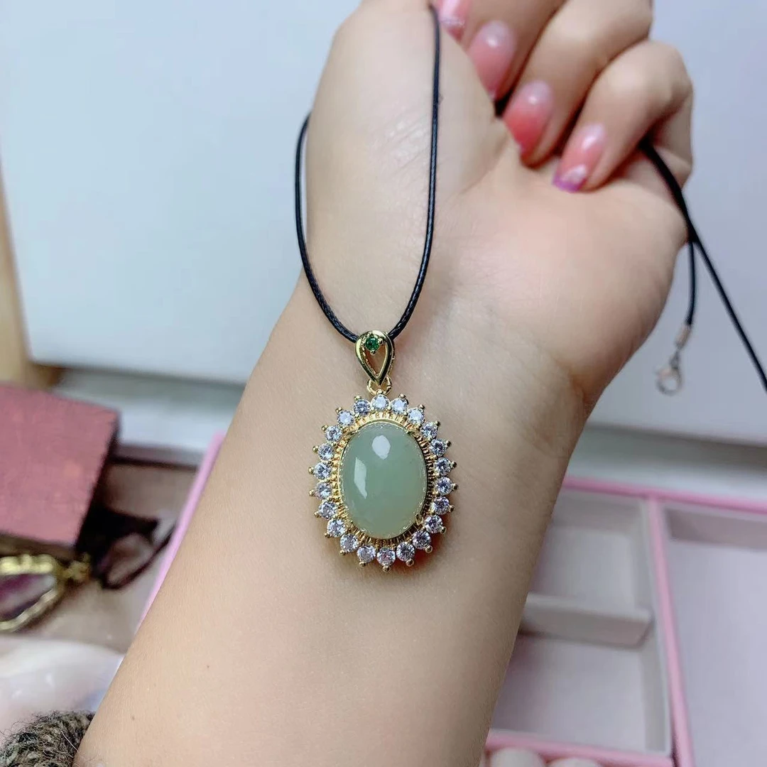 天然和田玉豪华镶钻吊坠175复古