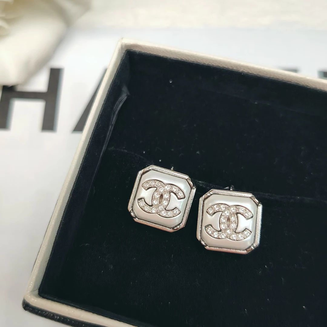 95新 Chanel/香奈儿 中古双c方糖耳夹/YJ240407