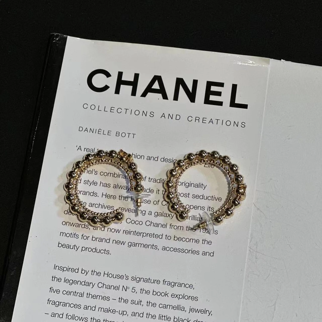 95新 Chanel/香奈儿 中古半圆环耳钉/MJ410611