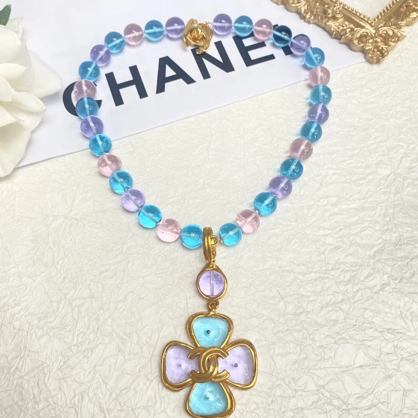 95新 Chanel/香奈儿 中古马卡龙四叶草三色琉璃双C项链/M48112