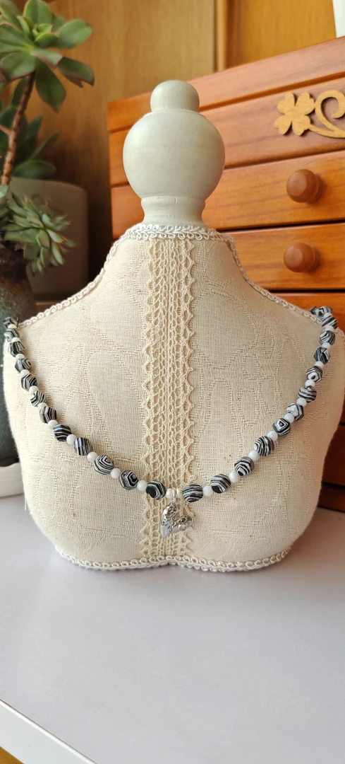 铜合金石英石项链 休闲风蔷薇石心形吊坠项链