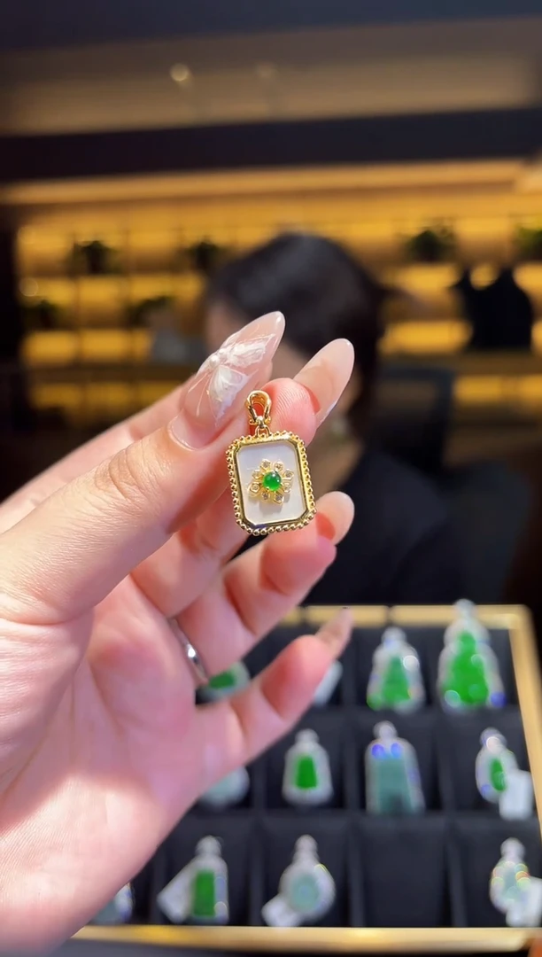 【闪购商品】翡翠颈饰未镶嵌无事/多样性发货/一件