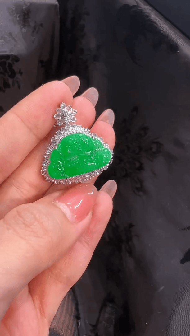 【闪购商品】翡翠颈饰18K金镶嵌吊坠