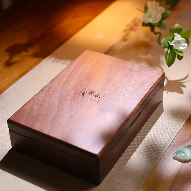 首饰盒/箱 胡桃木质首饰收纳盒高档精致戒指项链复古实木手饰品盒