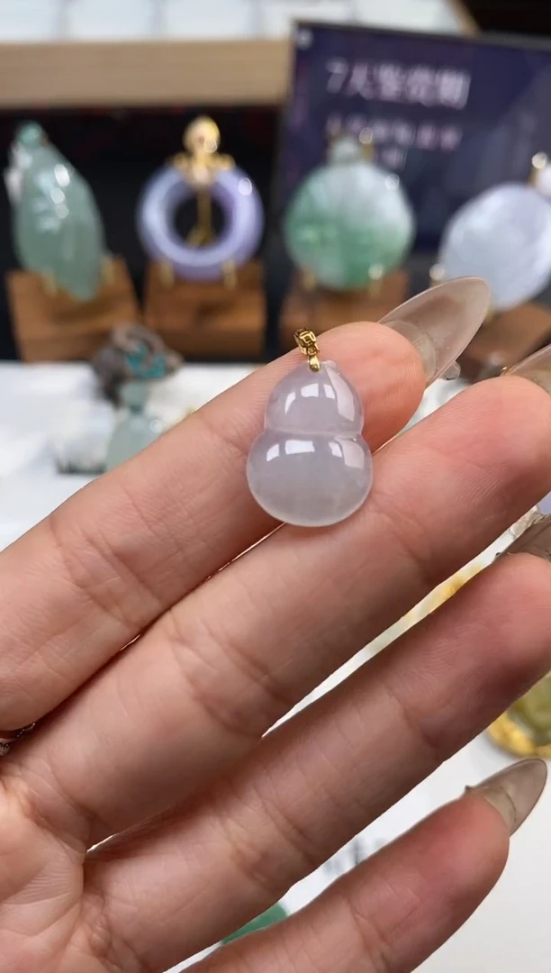 【闪购商品】翡翠颈饰18K金镶嵌葫芦