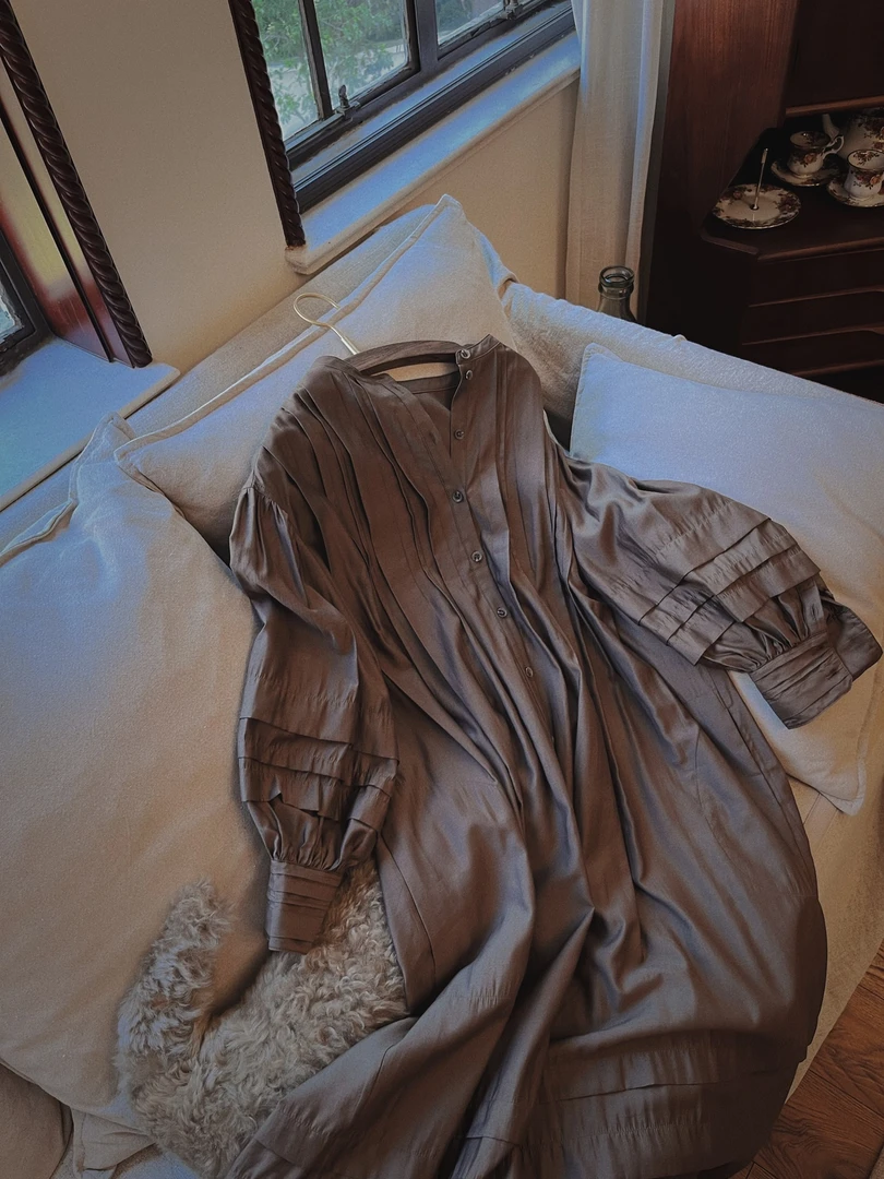 【阿黛】浪漫褶皱曼妙连衣裙