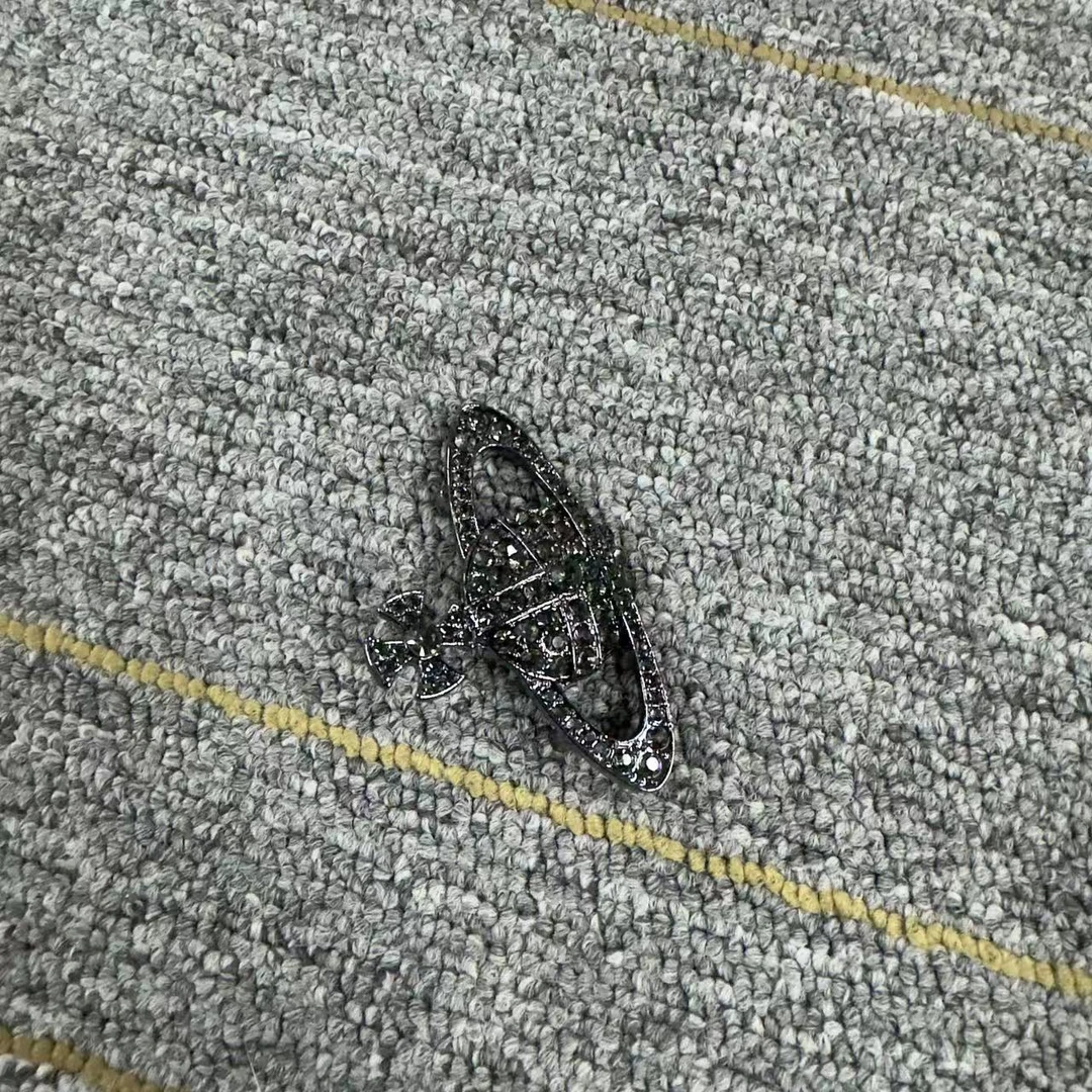 铜合金胸针 小西满锆土星胸针时尚轻奢可爱百搭小众设计师精致