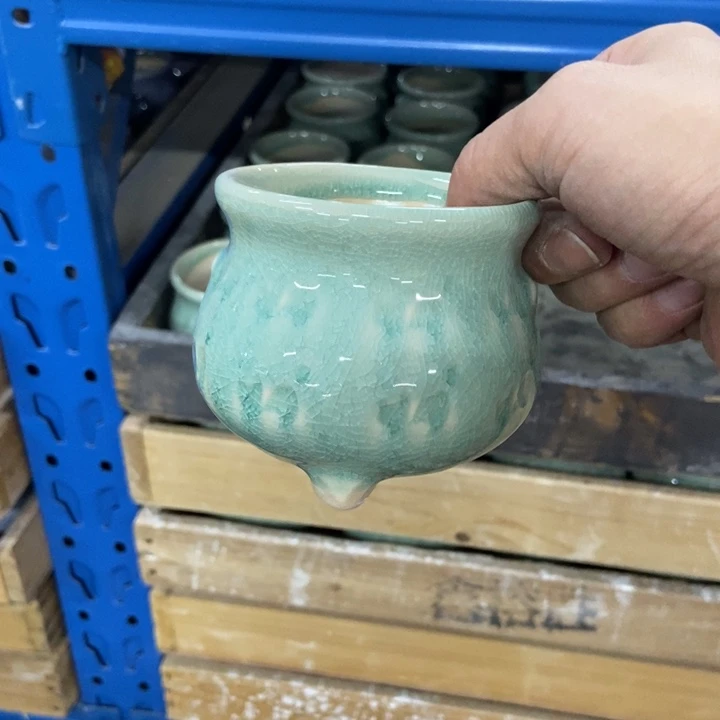 陶瓷20CM以下8*7.5浅绿猫咪