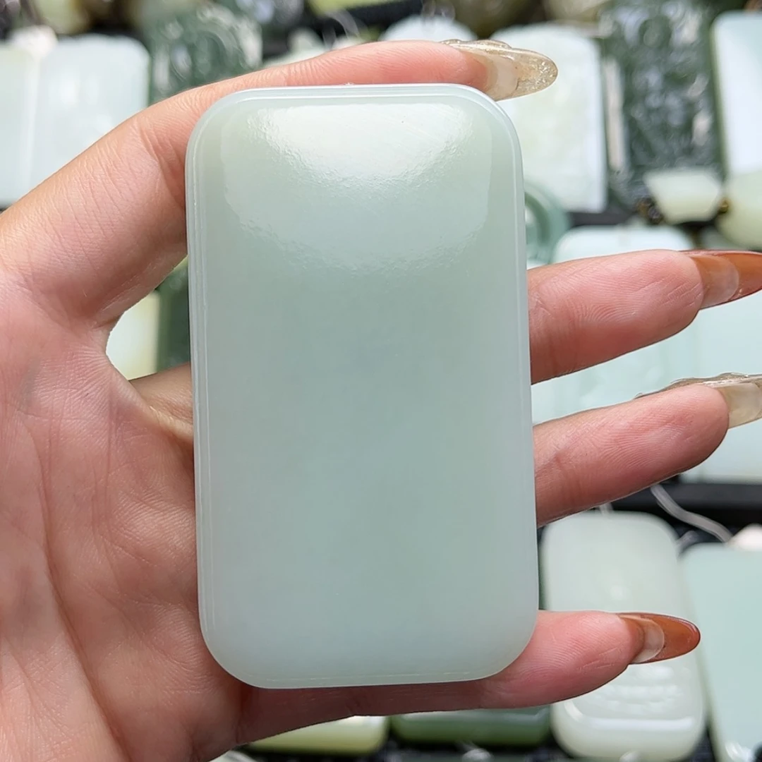 【闪购商品】和田玉颈饰未镶嵌新**子