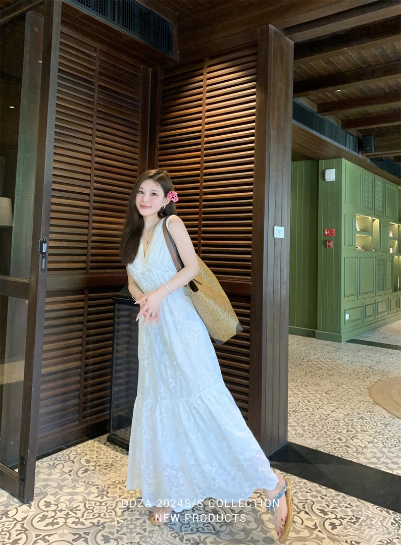 豆豆早安 法式刺绣度假风仙女裙春夏立体浮雕绣花女装连衣裙