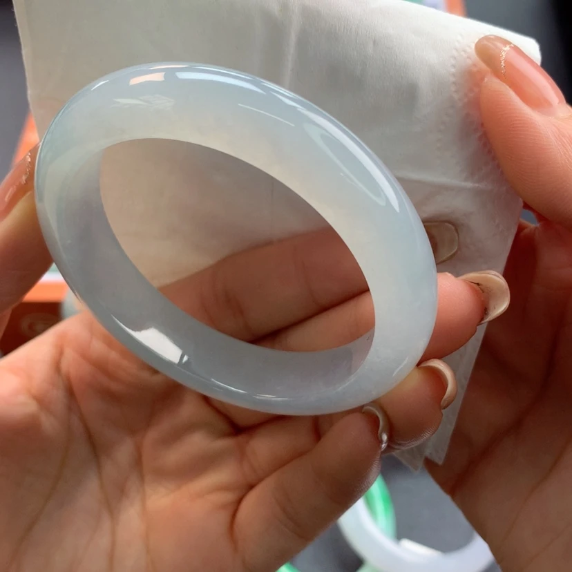 【闪购商品】翡翠手镯未镶嵌8号