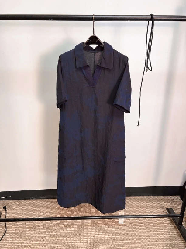 2024秋冬新款香云纱100桑蚕丝老料龟裂纹新中式双面腰带连衣裙