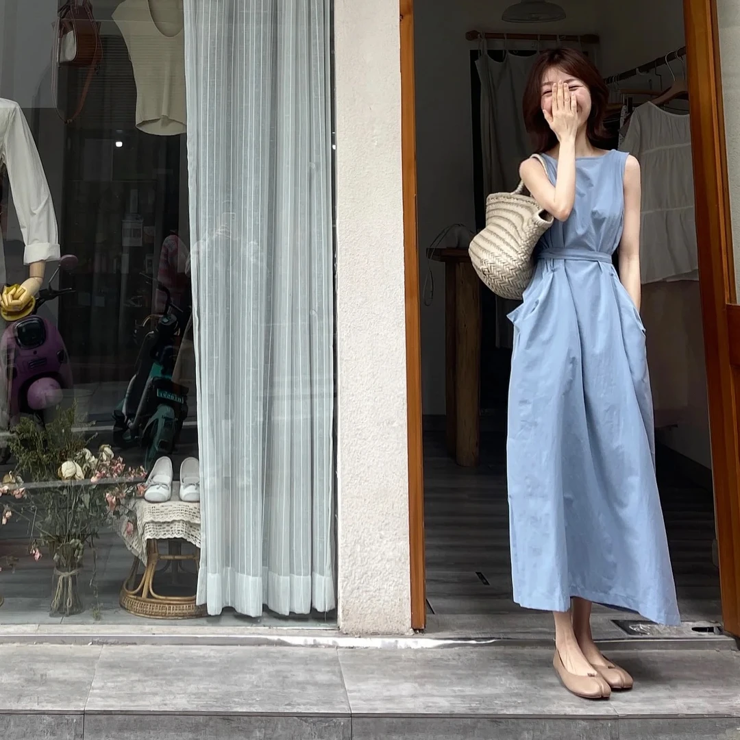 夏季女装2024新款长裙通勤休闲法式高级感雾霾蓝无袖背心连衣裙子