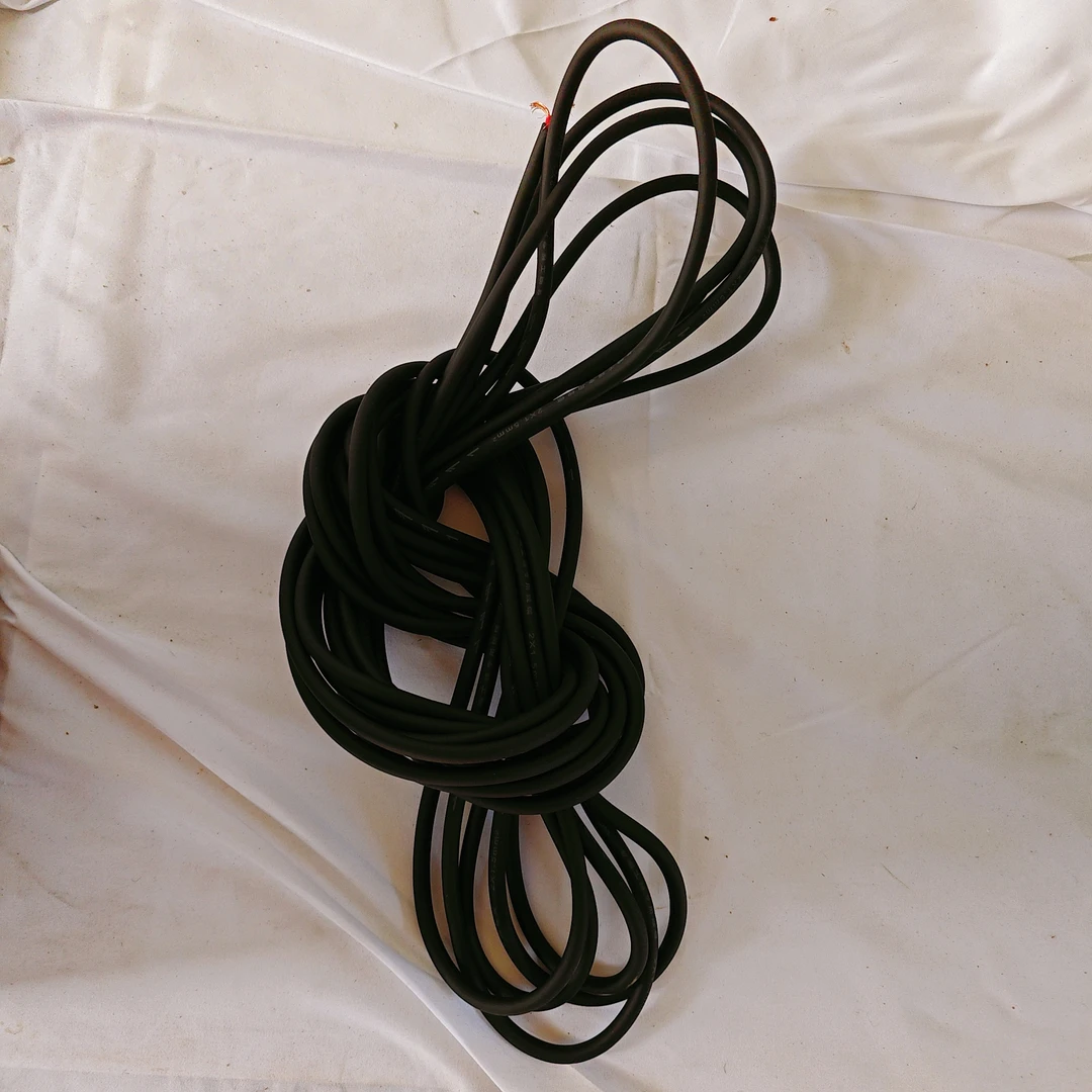 专业音箱线10米的价格不是纯铜线。