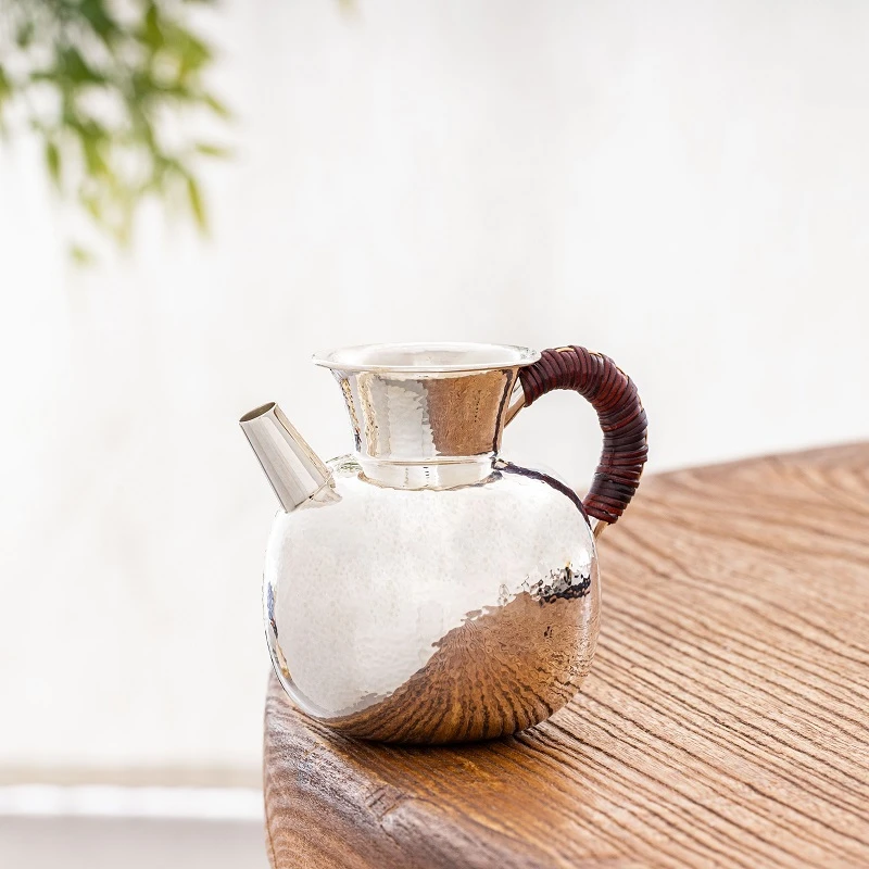 蜂鸟工坊 茶家 银把圆桶形光面锤纹公杯   CJZPA1114