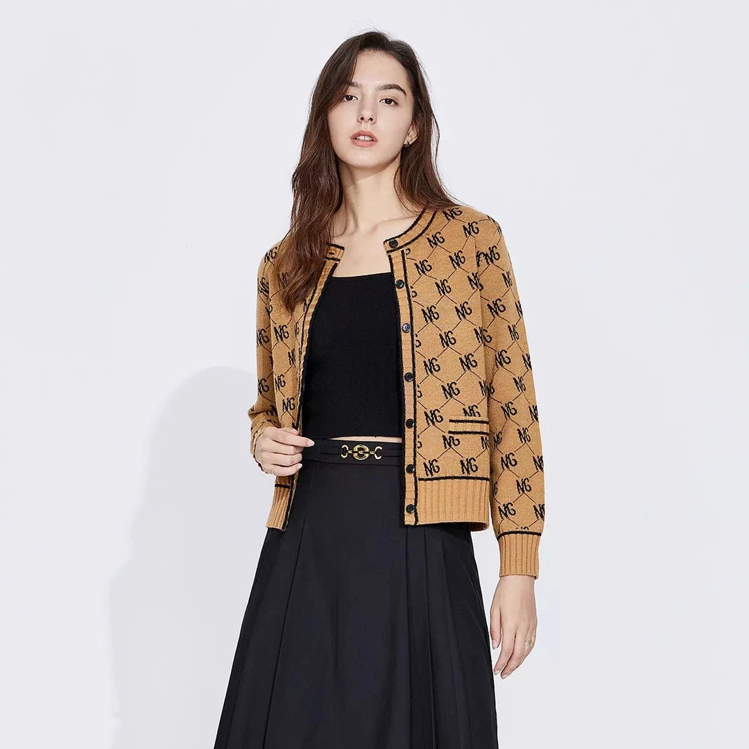 潮流秋冬新款圆领长袖毛衣外套古shy满字母提花针织开衫女上衣