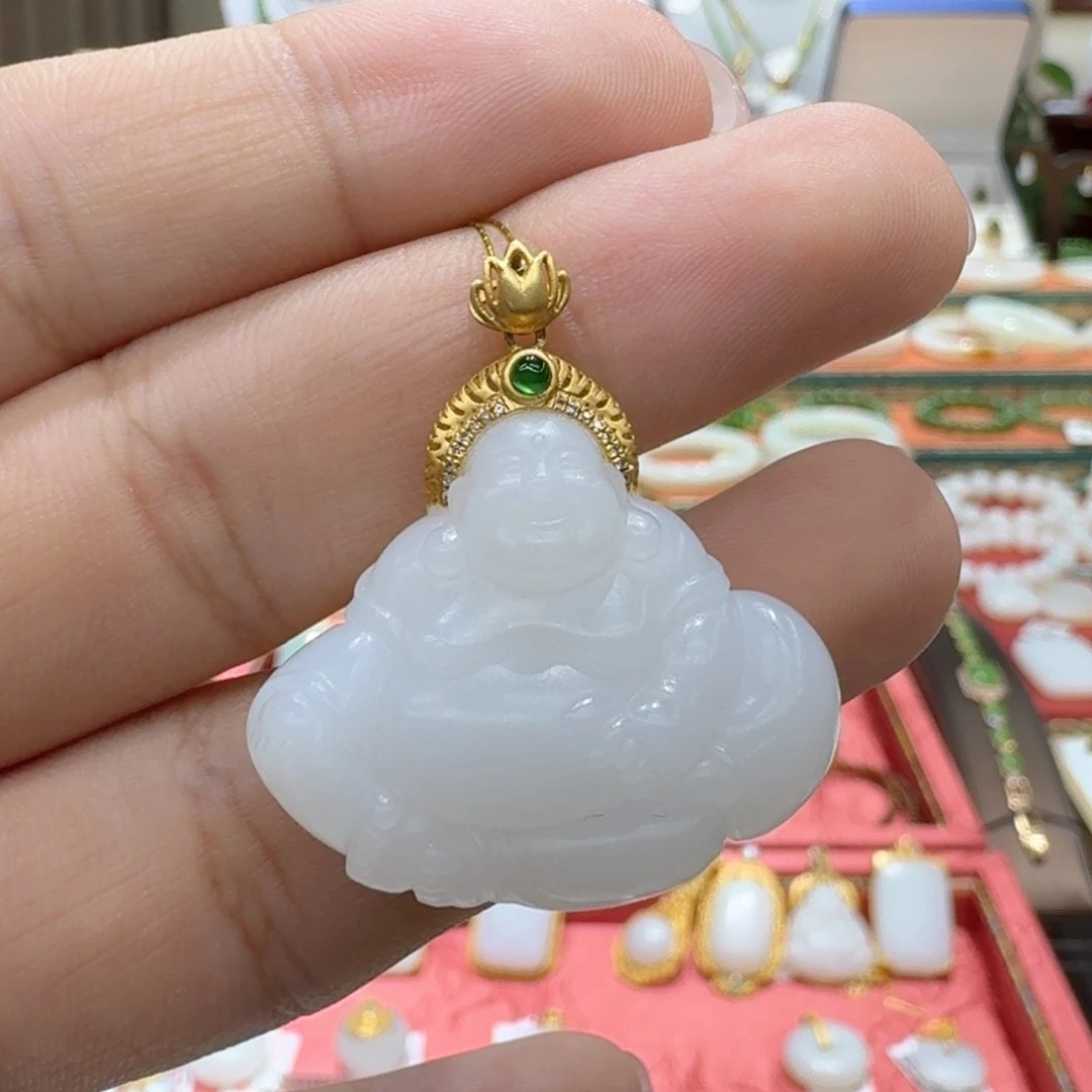 和田玉颈饰18K金镶嵌
