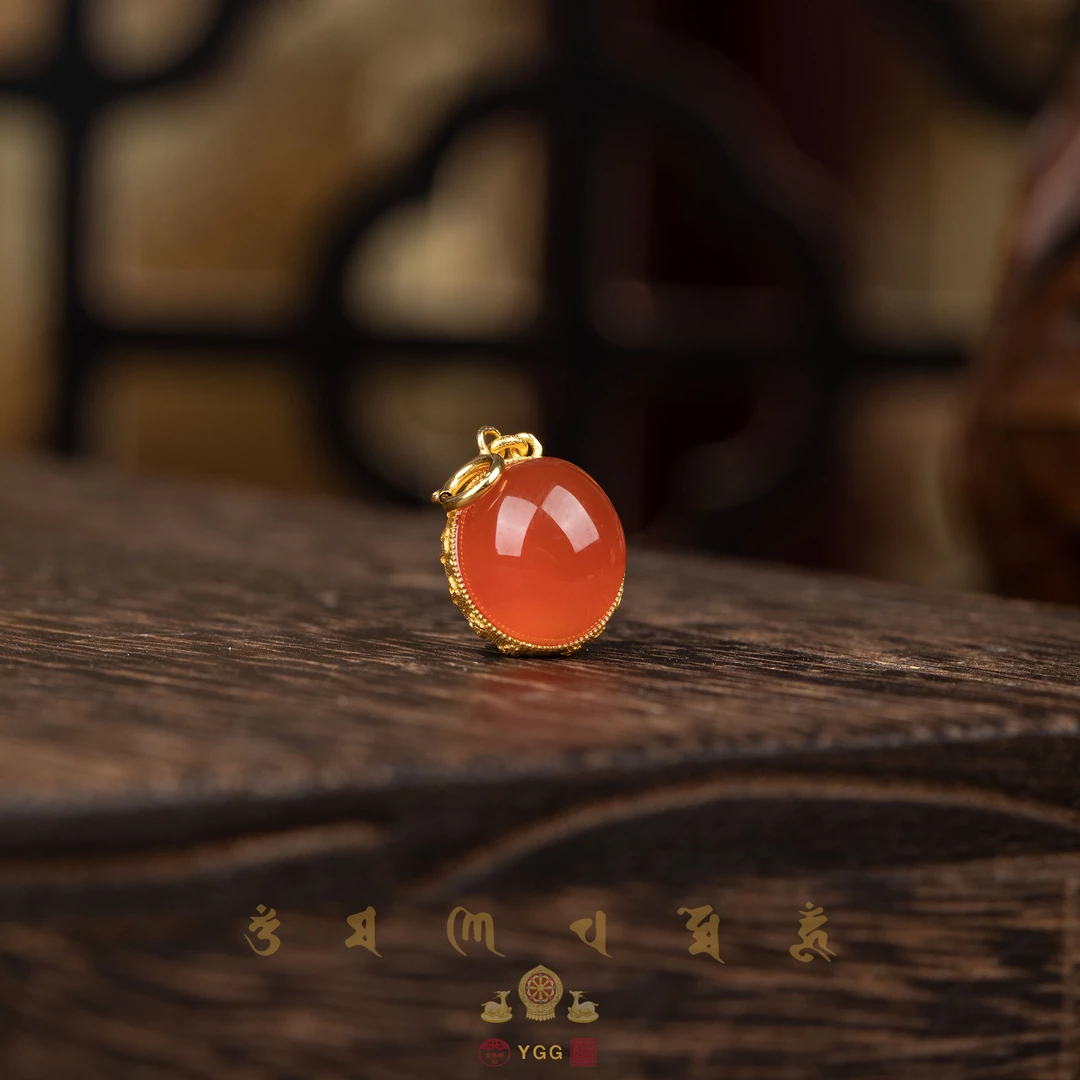 员格格【孤品】18K金度母/冰红南红蛋面吊坠/EGG10763