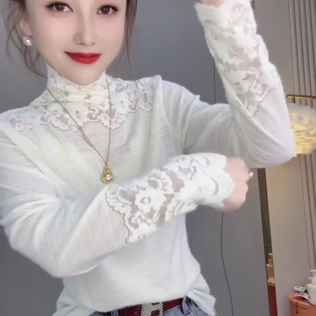 秋冬气质半高领时尚洋气长袖拼接百搭镂空修身蕾丝打底衫