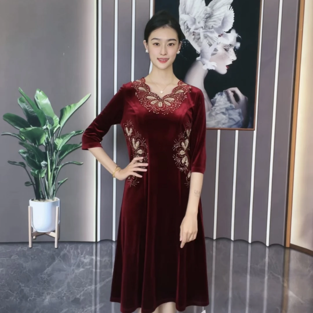 87311进口金丝绒连衣裙婚宴喜妈妈高端显瘦时尚气质