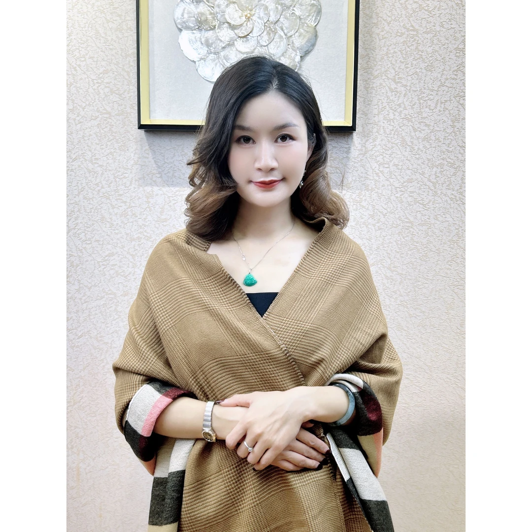 W13 L粉色渐变新款经典围巾XX