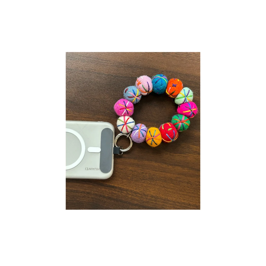 羊毛毡彩虹手机链挂件