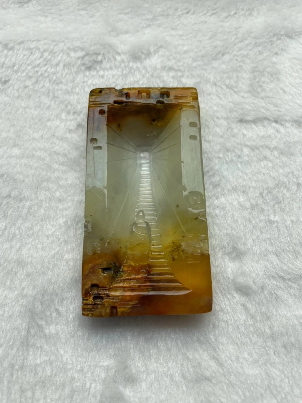 岫玉天然俏色手工雕刻［悟道~走向成功］