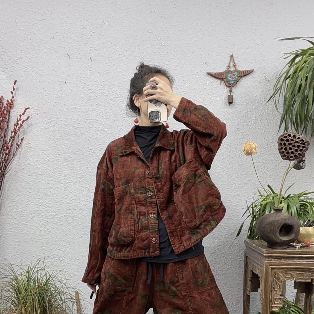 7085竖条纹灯芯绒花色翻领外套上衣（前58后61胸围142