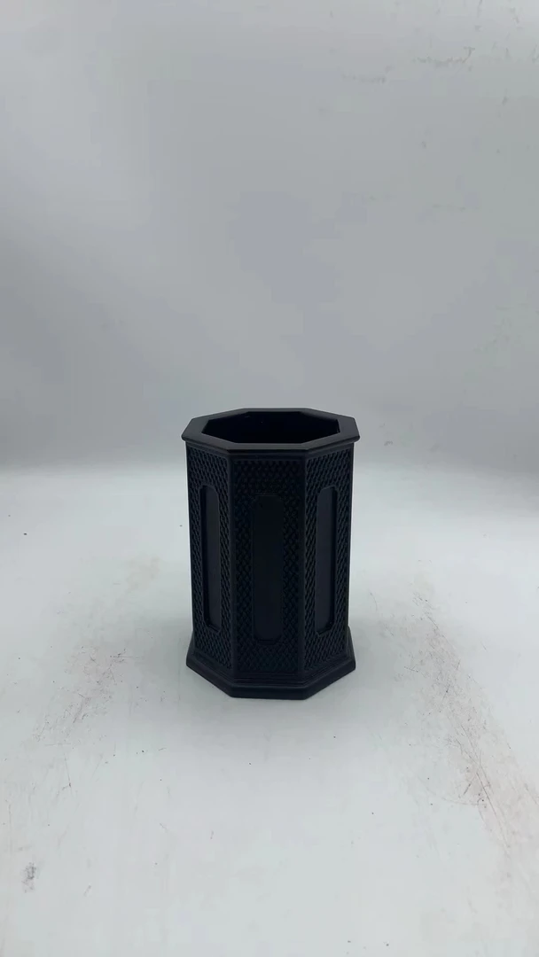 801 紫光檀八角雕刻笔筒