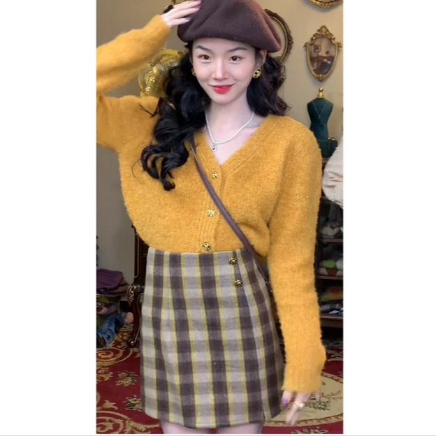 欣子野【私服】秋冬新款复古港味格子设计百搭短裙 xz1586