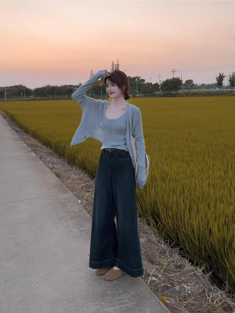 【月梢】秋冬气质蓝色外穿针织开衫吊带搭配显瘦高腰牛仔裤套装