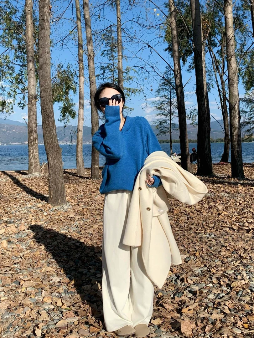 【小温柔】超显白连帽毛衣女宽松慵懒风针织衫套头搭配米白加绒裤