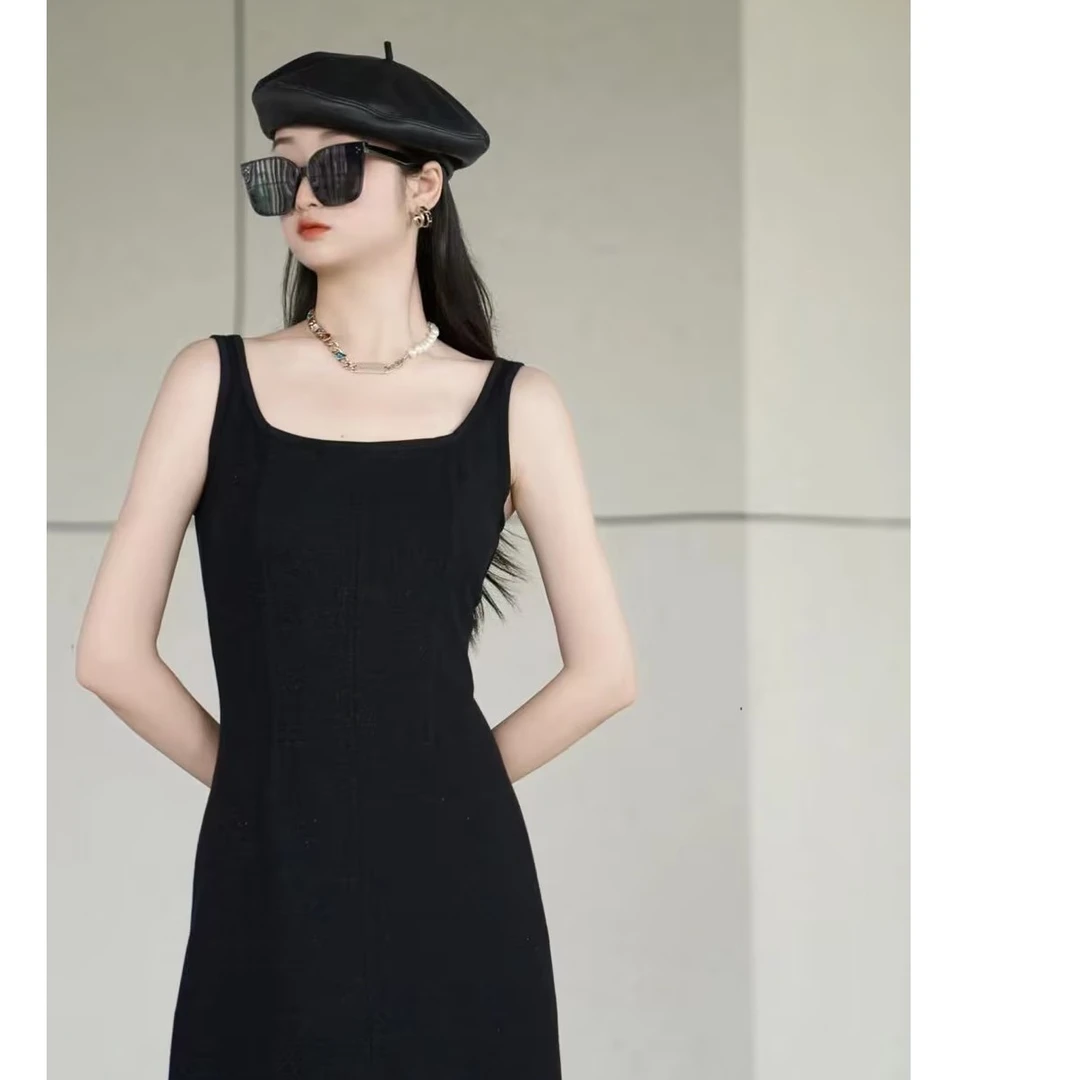 GIRDEAR/哥弟1500474新品百搭高雅女装连衣裙春款吊带小黑裙
