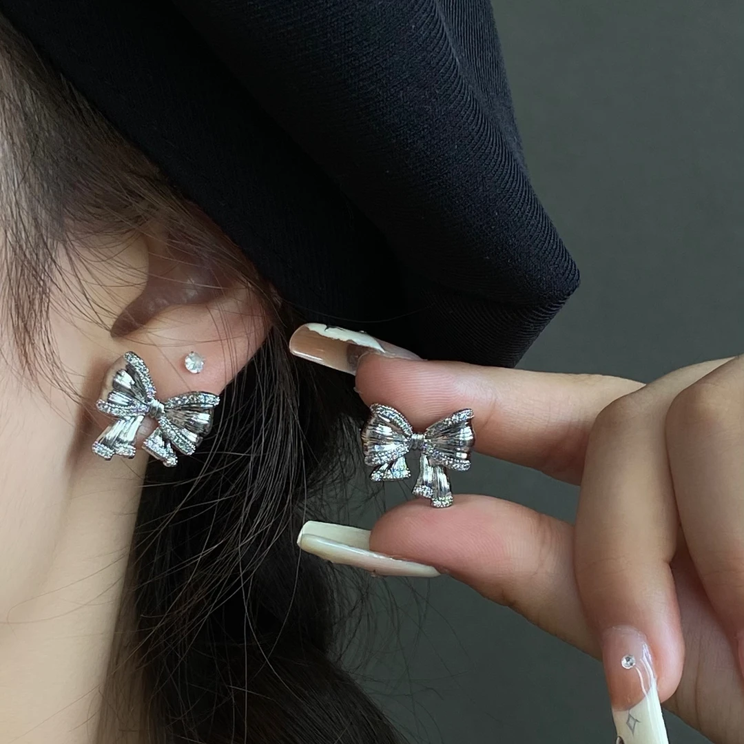 银色微镶磨砂拉丝蝴蝶结耳钉时尚百搭设计感耳环耳饰E0318
