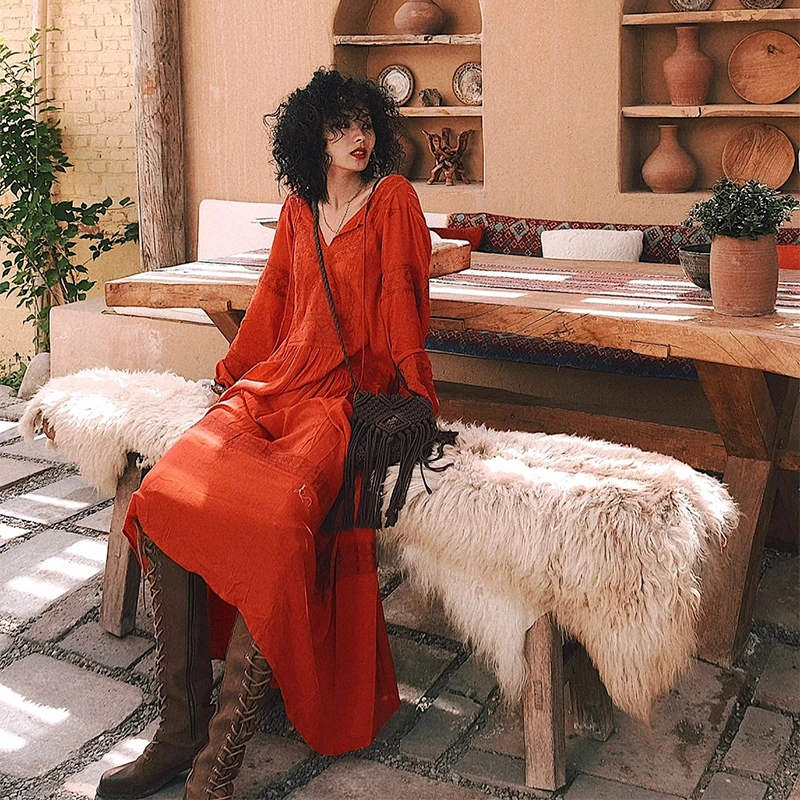 新疆穿搭波西米亚长袖宽松连衣裙复古去新疆必买的5件衣服拍照