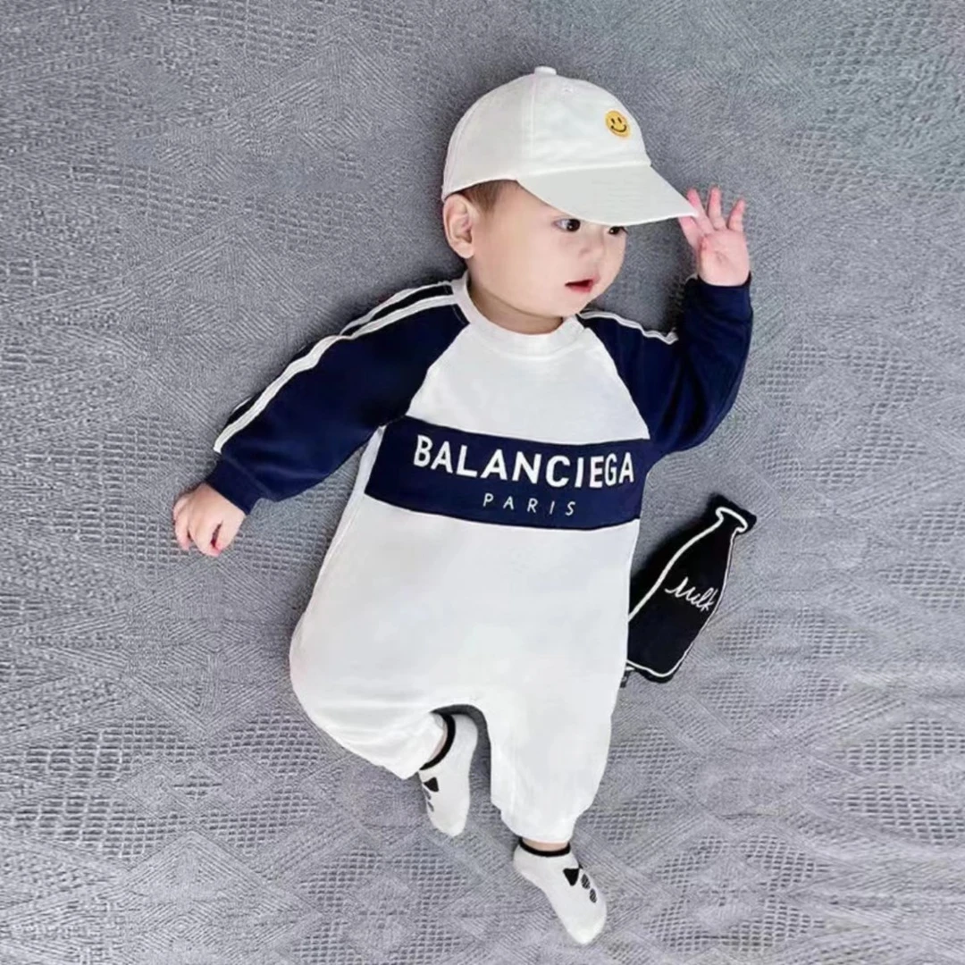 拼接字母秋季男女宝宝长袖婴儿连体衣哈衣