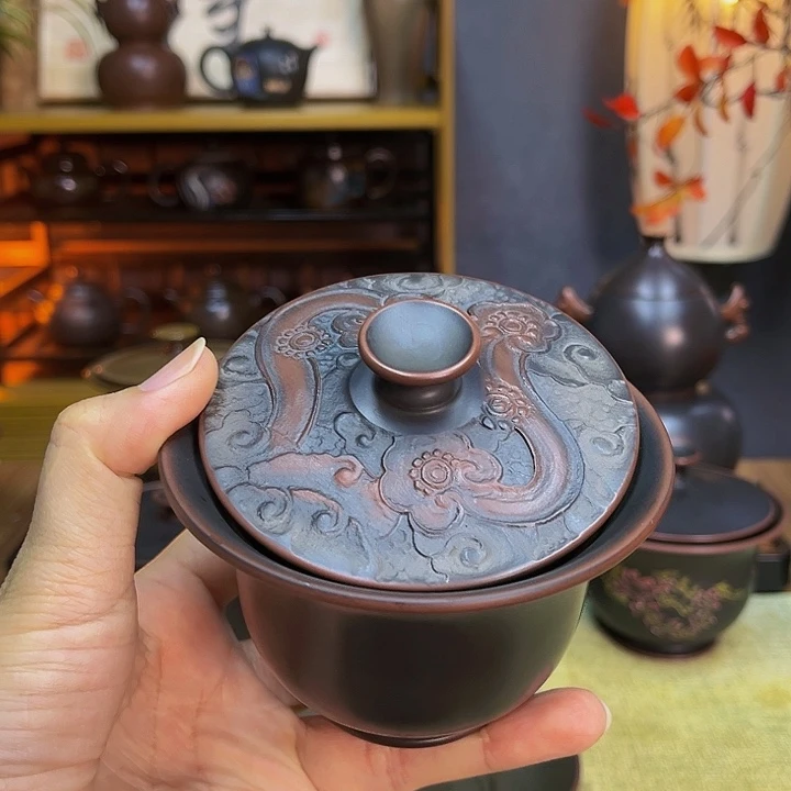 蛟龙精品坭兴陶壶
