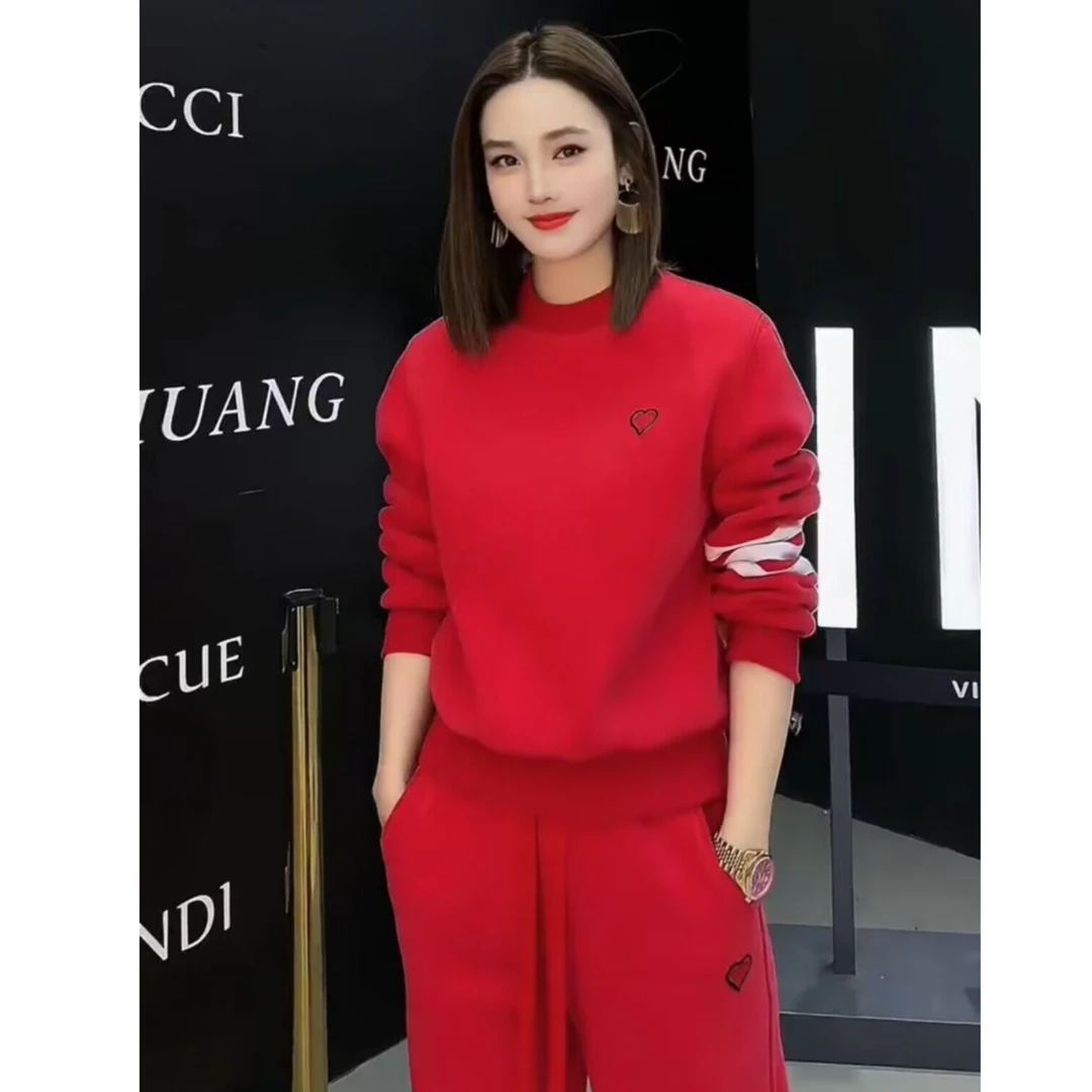 Vini小新超人2024新款红色喜庆过年战袍时尚加绒运动套装